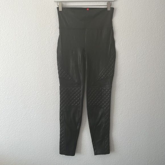 SPANX Pants - Spanx Quilted Faux Leather Leggings black size medium